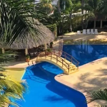 Residencial Fragatas Ixtapa Apartment